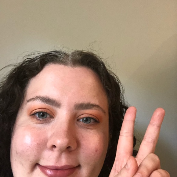 Meet your Posher, Taylor - Picture 1 of 1